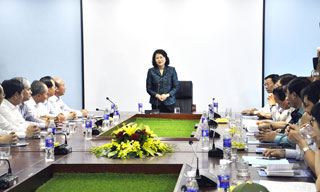 PHÓ CHỦ TỊCH NƯỚC ĐẶNG THỊ NGỌC THỊNH THĂM VÀ LÀM VIỆC TẠI CÔNG TY CP THAN HÀ LẦM - VINACOMIN