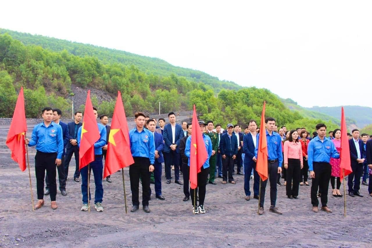 Tổ chức ra quân trồng cây đầu xuân Giáp Thìn năm 2024.