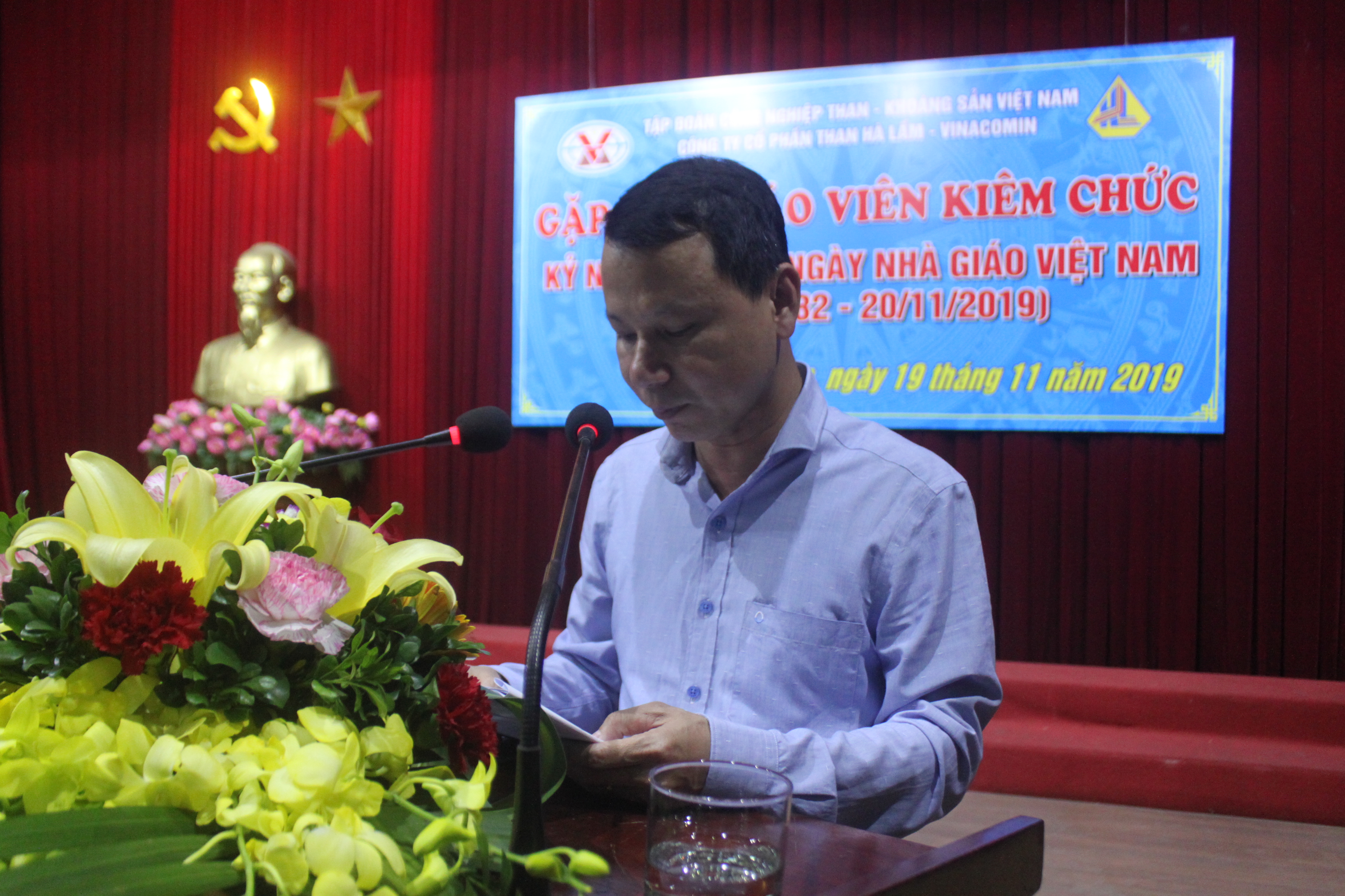 THAN HÀ LẦM: TỔ CHỨC GẶP MẶT GIÁO VIÊN KIÊM CHỨC NHÂN DỊP KỶ NIỆM 37 NĂM NGÀY NHÀ GIÁO VIỆT NAM 20-11.