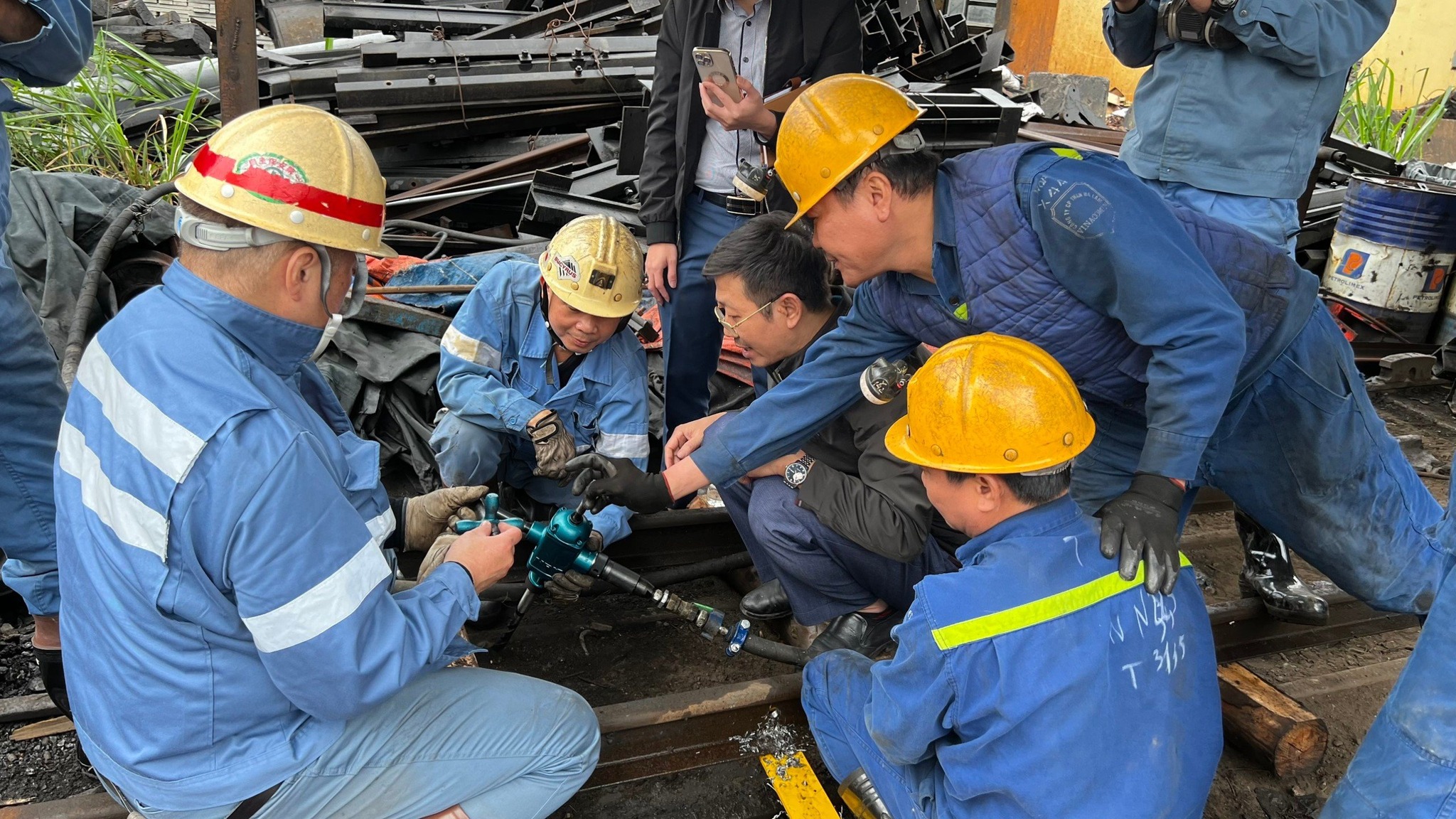 Than Hà Lầm tăng cường hợp tác áp dụng kỹ thuật công nghệ vào sản xuất